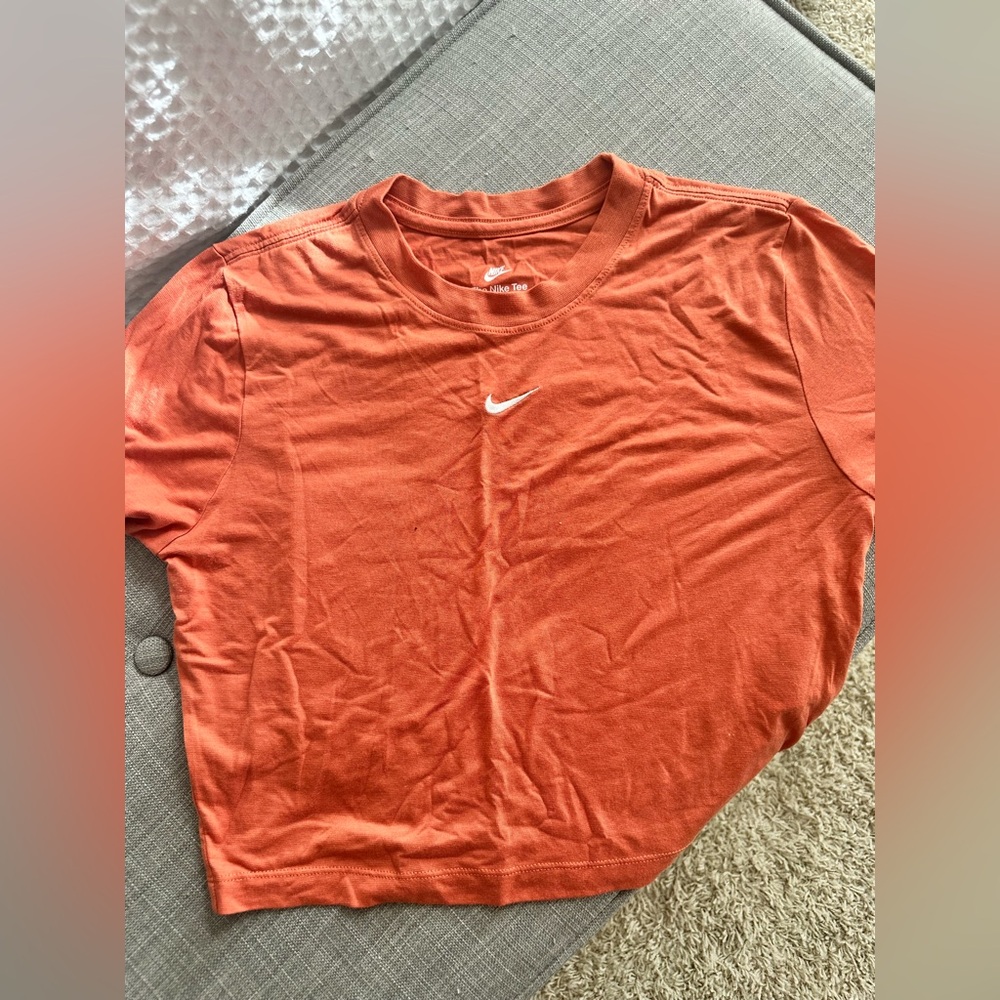 Nike women’s Vibrant Orange Tee